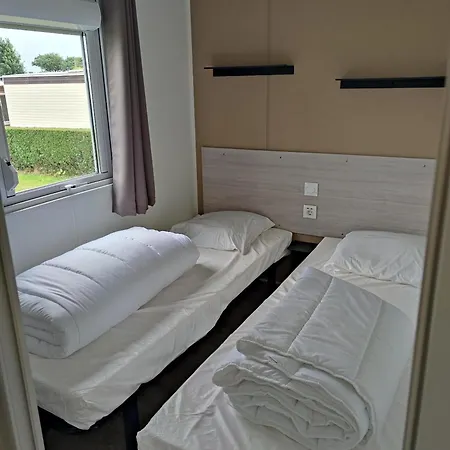 Camping L'oiseau Blanc *