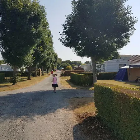 L'oiseau Blanc Camping *